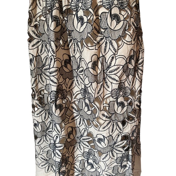 Tibi Cream and Black Strapless Floral Embroidered Midi Dress SZ 2 - Picture 5 of 7